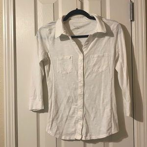 Button up collared shirt 3/4 sleeve
